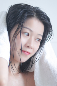 渺渺上课当着全班同学